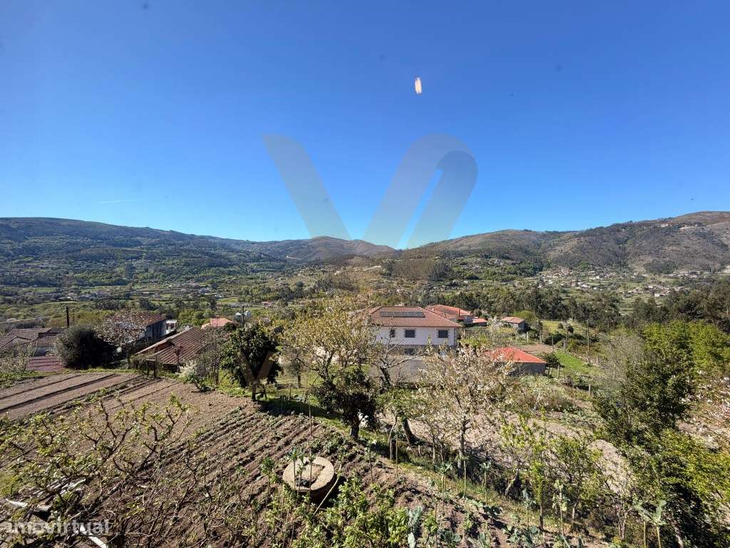 Moradia T3 e Terreno 500 m² | Sá - Arcos de Valdevez-10
