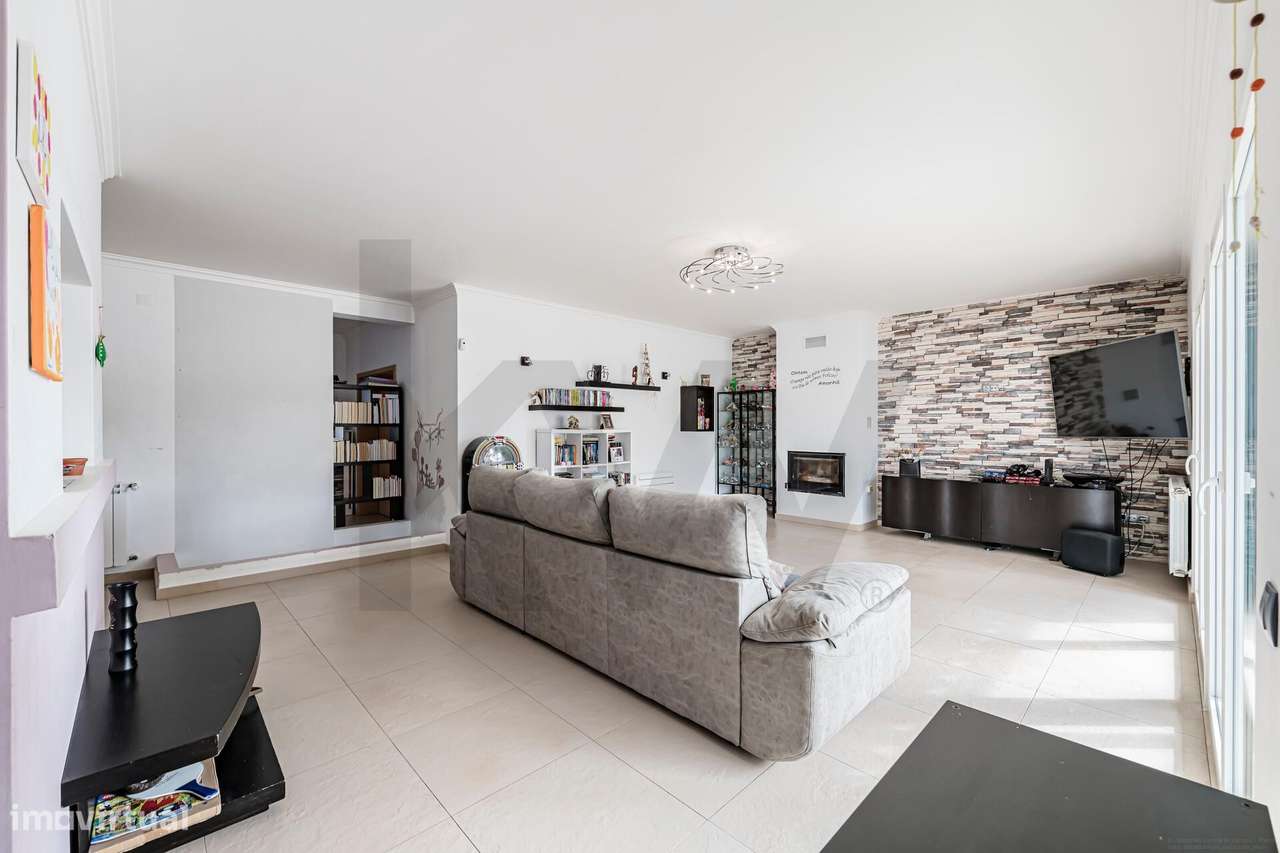 Moradia T4+1 Vendas Novas com Piscina - Évora - Grande imagem: 4/47