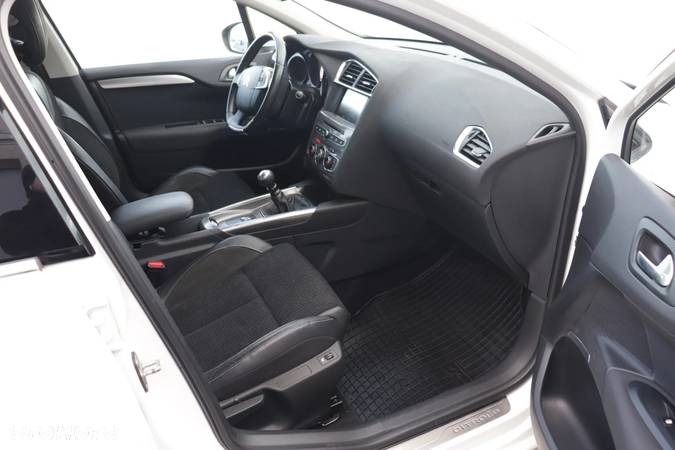 Citroën C4 2.0 HDi Exclusive - 32