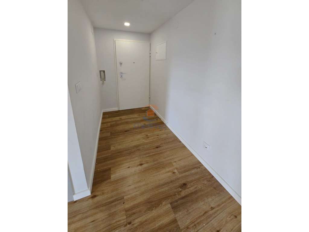 Apartamento T2 Totalmente Remodelado | Quinta do Pinheiro, Pontinha - Grande imagem: 3/32