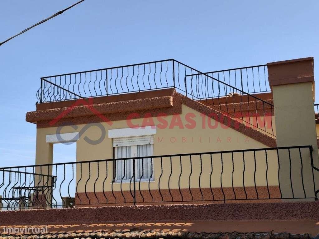 5 Moradias + Terreno em Loureiro - Peso da Régua-37