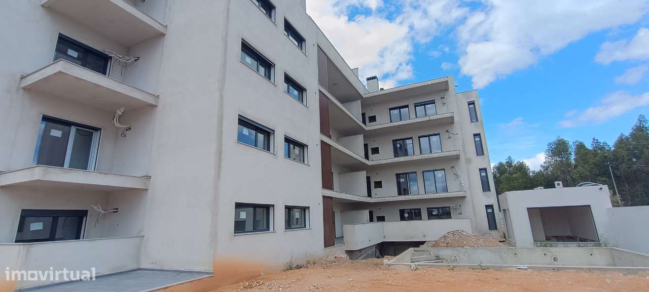 Fabuloso T3 em condomínio fechado!-34