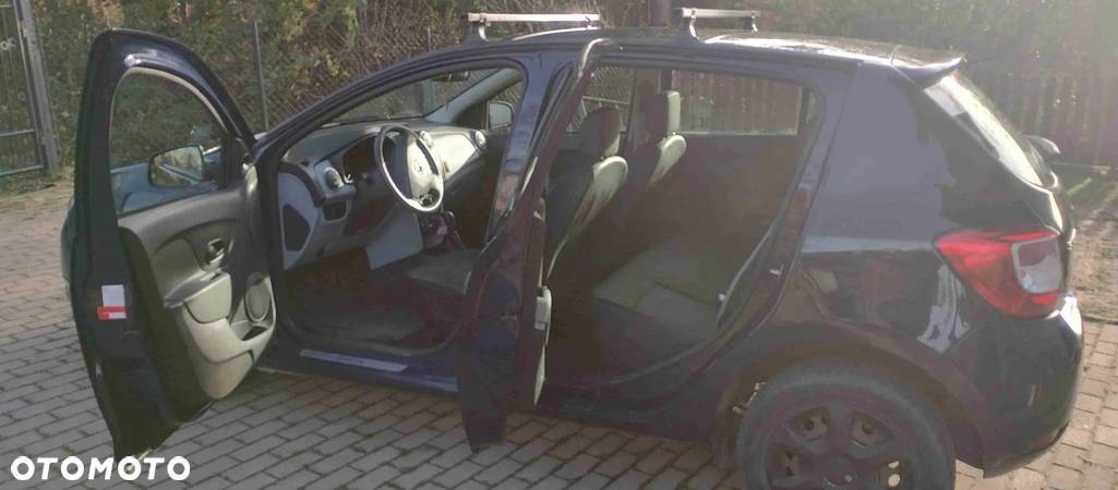 Dacia Sandero 1.2 16V Celebration - 13