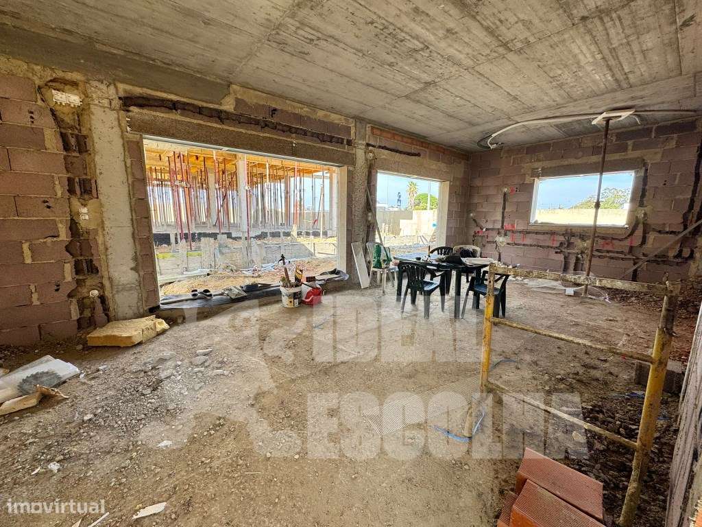 MORADIA EM CONSTRUÇÃO QUINTA DO ANJO ..-18
