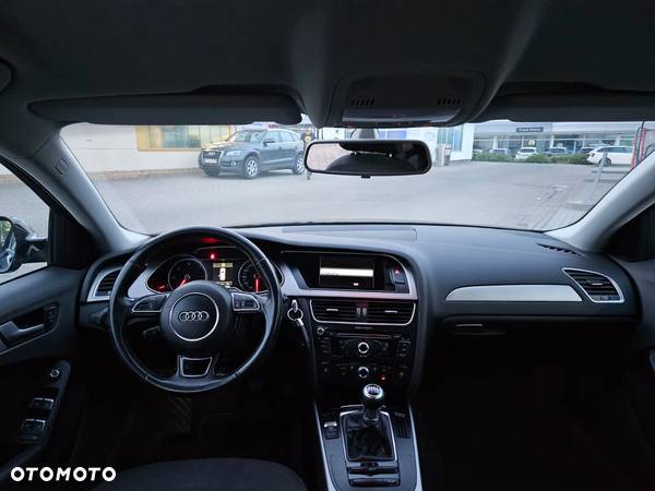 Audi A4 Avant 2.0 TDI DPF Ambiente - 4