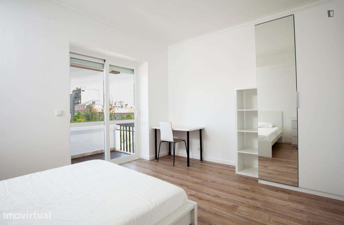Quarto - localizado em Alvalade Lisbon - Grande imagem: 5/8