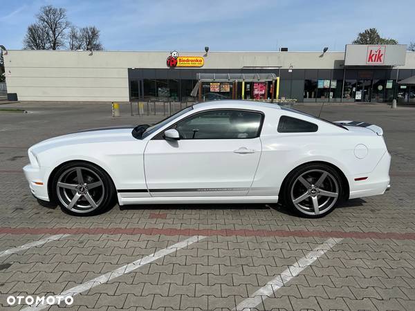 Ford Mustang 3.7 V6 Premium - 5