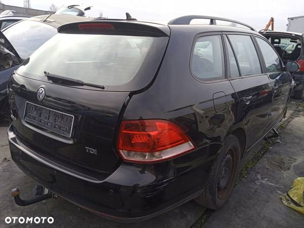 VW Golf Kombi V 07-09 klapka wlewu paliwa kod lakieru LO41 - 4