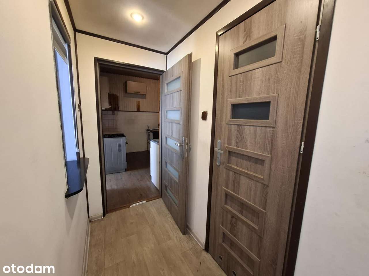 Mieszkanie dwupokojowe, pierwsze piętro w kamienicy. Polecam!-6
