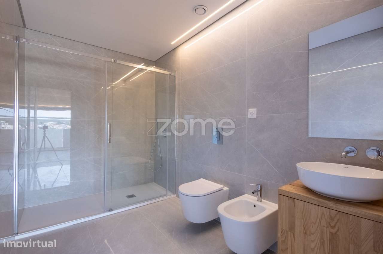 Apartamento T4 Duplex Novo no Prestigiado Edifício Alameda-30