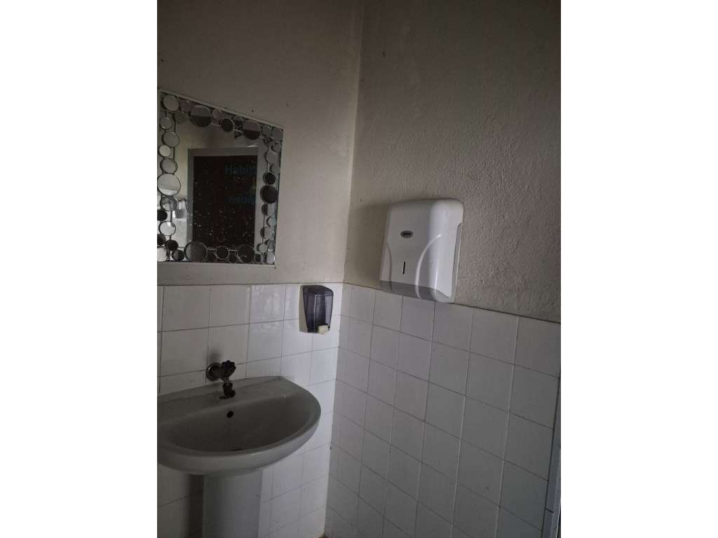 Estabelicimento comercial no Gaio Rosário: Oportunidade com Terraço-9