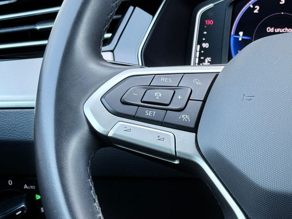 Volkswagen Passat-Variant 2.0 TDI Evo Elegance DSG 2023 — zdjęcie 6