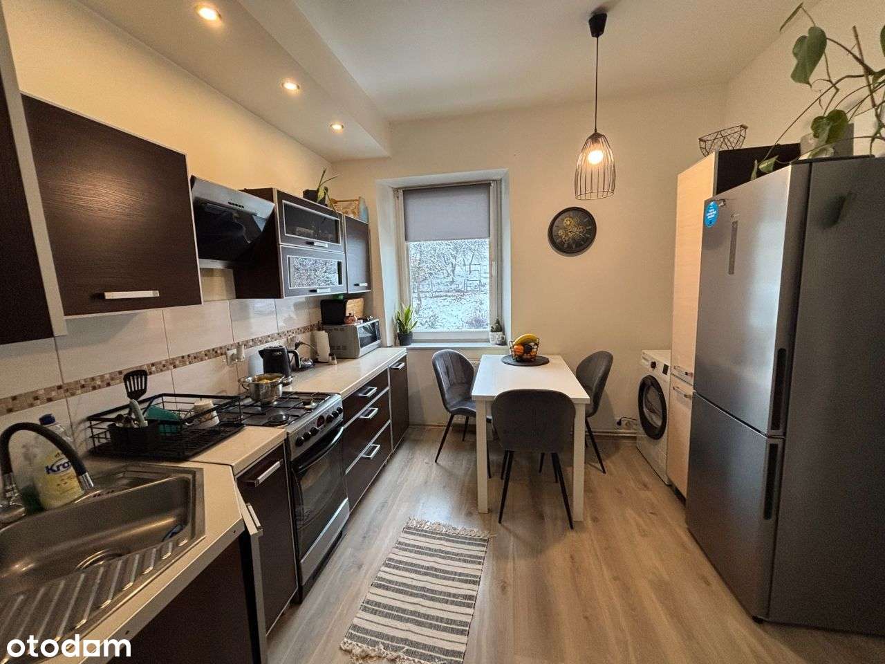 Dwa pokoje - Nowe Miasto - umeblowane - Pełny obrazek: 2/9