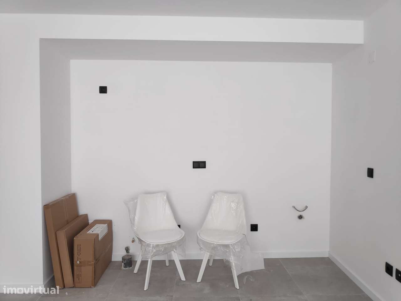 Loja ou escritório para alugar no centro histórico de Torres Vedras - Grande imagem: 4/5