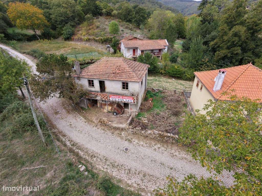 Moradia para Reconstrução com Terreno e Espaço Exterior | Lanção - ...-1