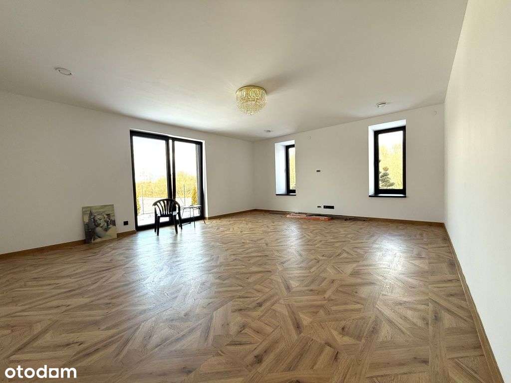 Piękny dom wolnostojący w Krasnem-9