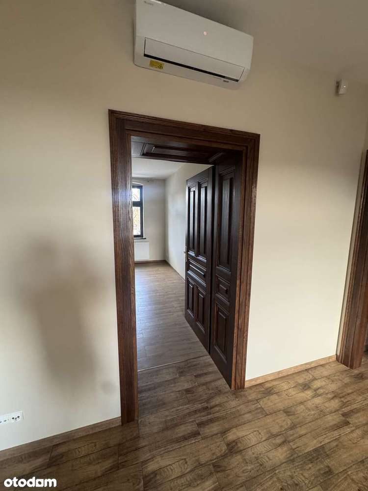 Lokal 80m² w wyremontowanej kamienicy z dużym parkingiem-Komorowick 98 - Pełny obrazek: 3/13