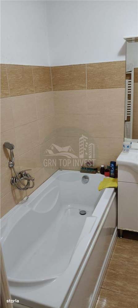 Garsoniera cu o camera si terasa 9 mp zona Valea Aurie - Imagine principală: 5/10