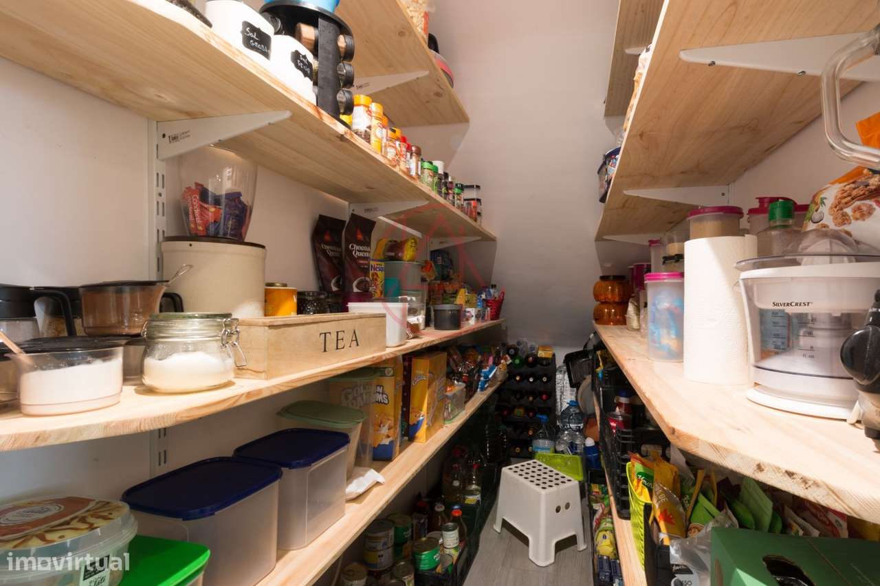 Moradia em Fernão Ferro – Privacidade, Conforto e Acesso rápido a-30