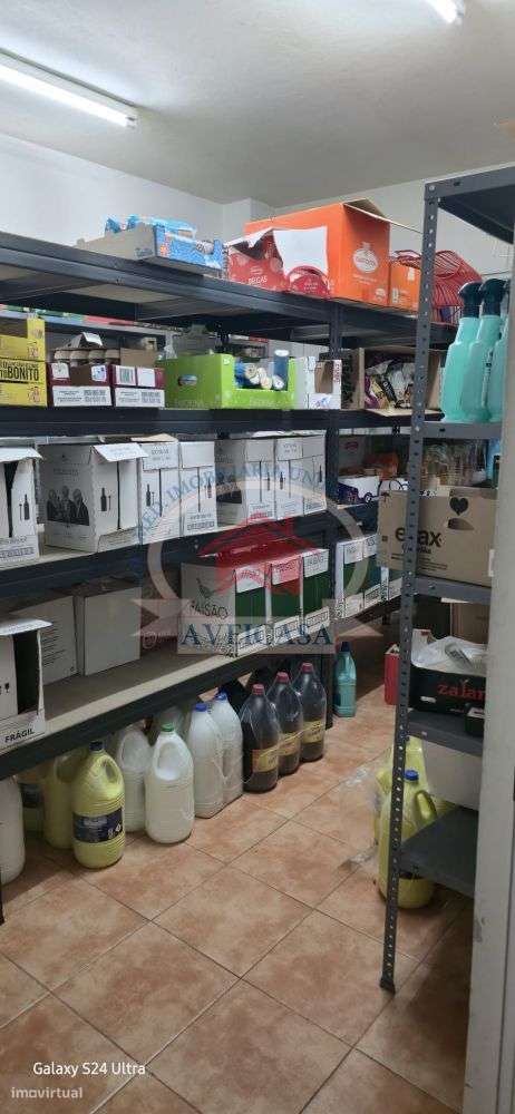 ESPAÇO DE MINIMERCADO COM NEGÍCIO ATIVO-3