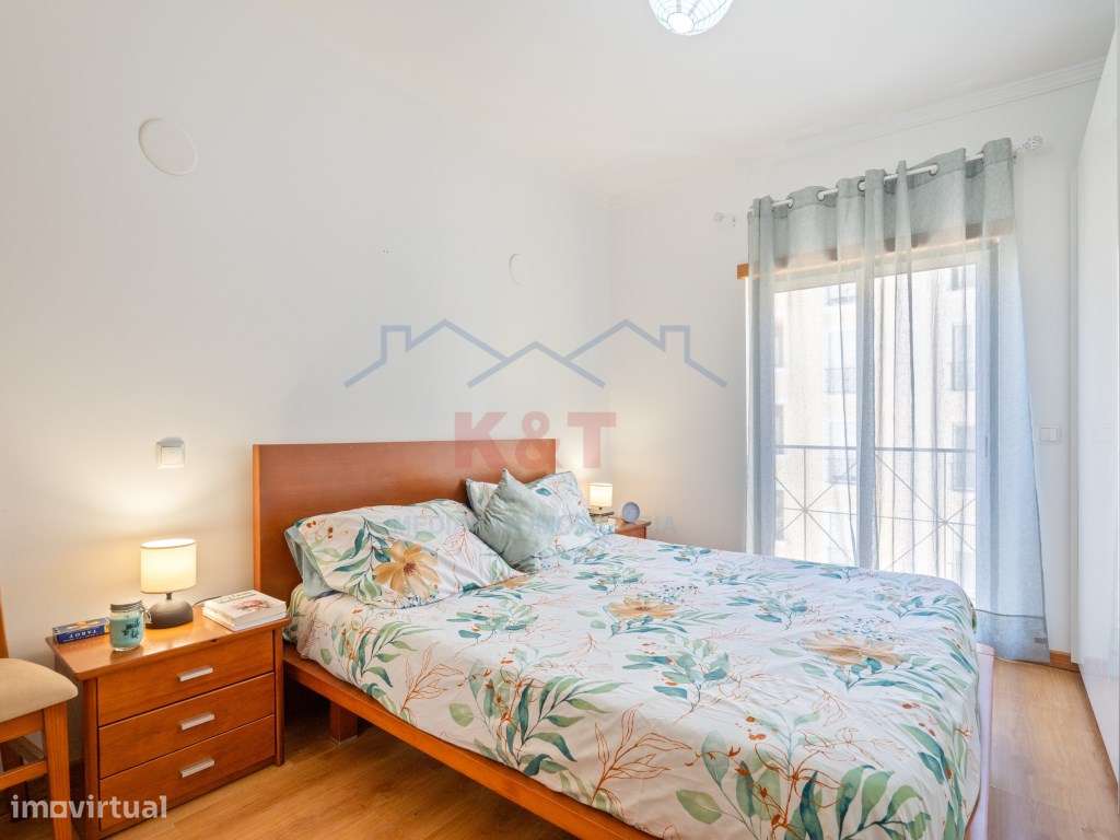 Apartamento T3 boas varandas com 2 lugares de garagem, bastante cen...-19