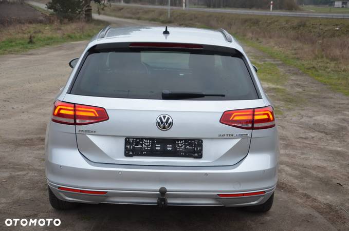 Volkswagen Passat Variant 2.0 TDI SCR DSG Highline - 14