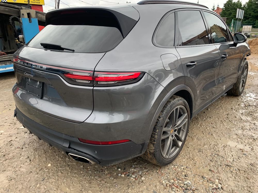 Porsche Cayenne III Tiptronic S 2019
