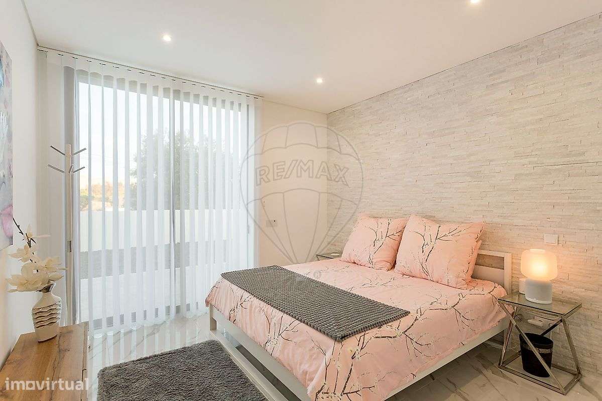 Moradia T4 para venda-11