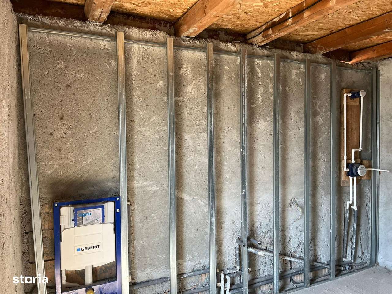 Investiei Haieu casa tencuita interior,instalatii, curent,intabulata-13