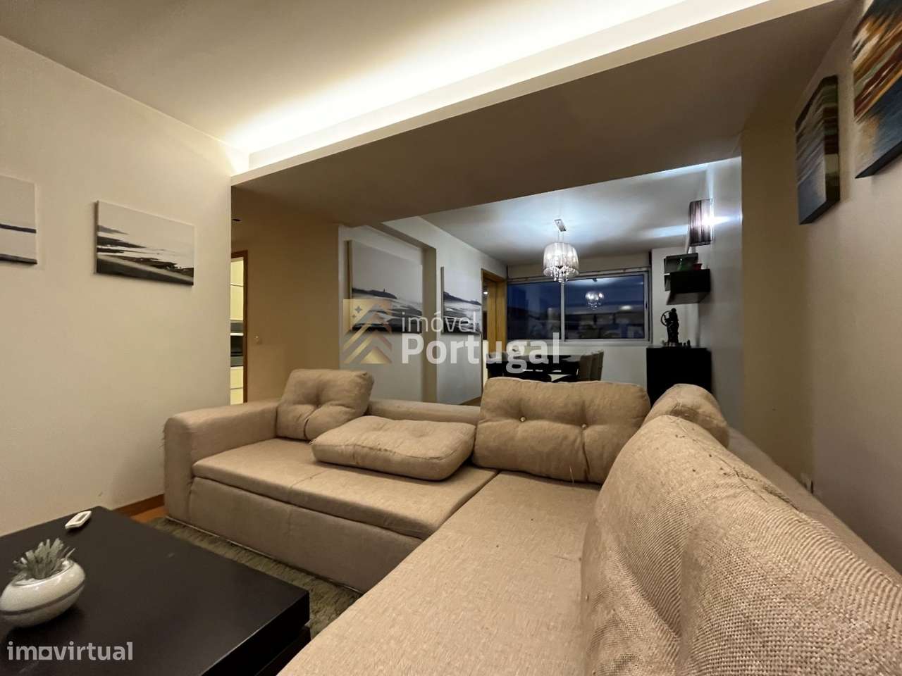 T4 remodelado, mobilado e equipado em plena Avenida - Grande imagem: 4/23