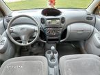 Toyota Yaris Verso 1.3 - 15