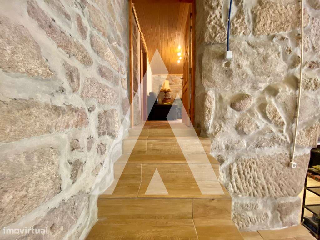 Moradia Rústica T4-5