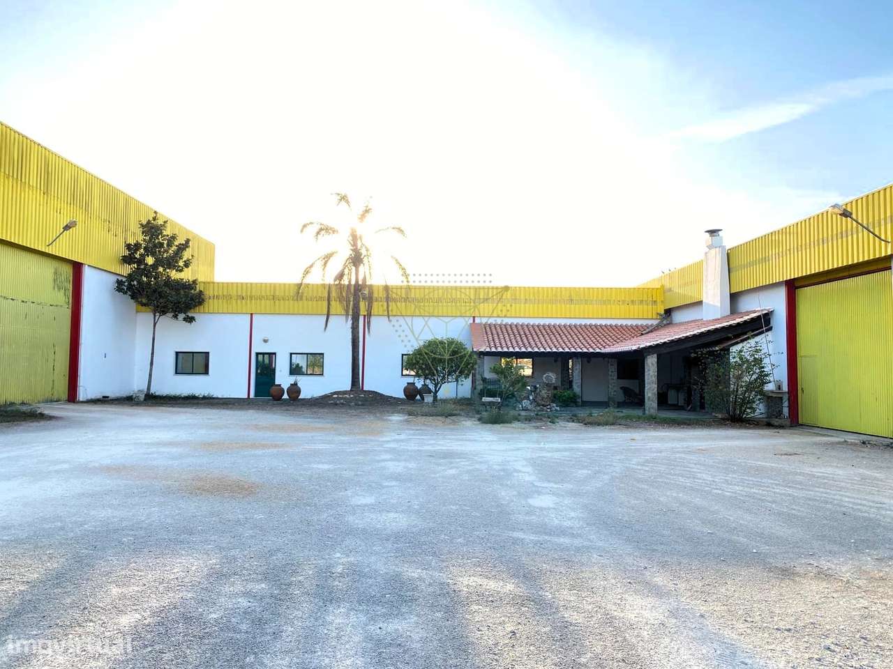 Armazém  Venda em Biscainho,Coruche-10