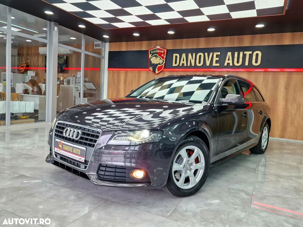 Audi A4 - 1