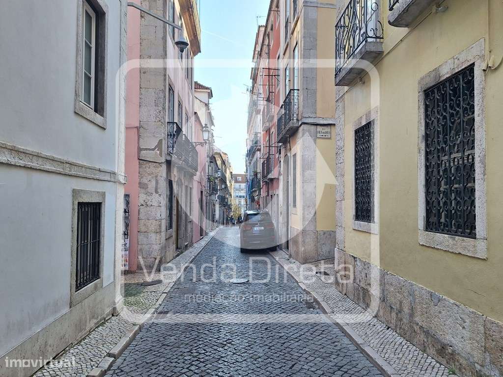 Apartamento T0, em pleno centro histórico e turístico de Lisboa.-27