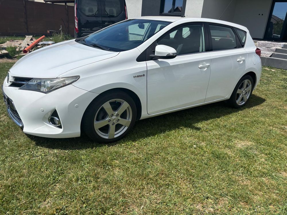 Toyota Auris 2014