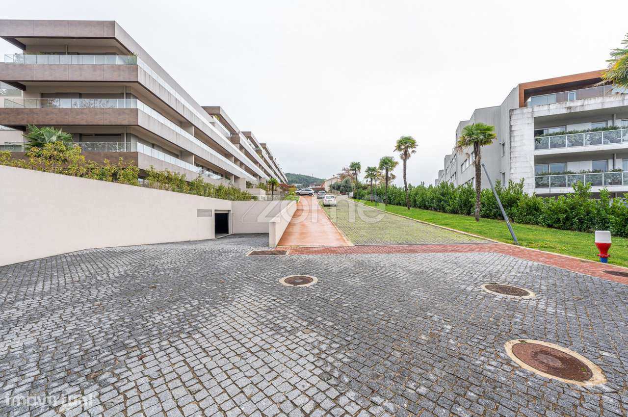 T2 com Varanda, Lugar Garagem, em Condomínio Jardins -Centro de Viz... - Grande imagem: 5/40