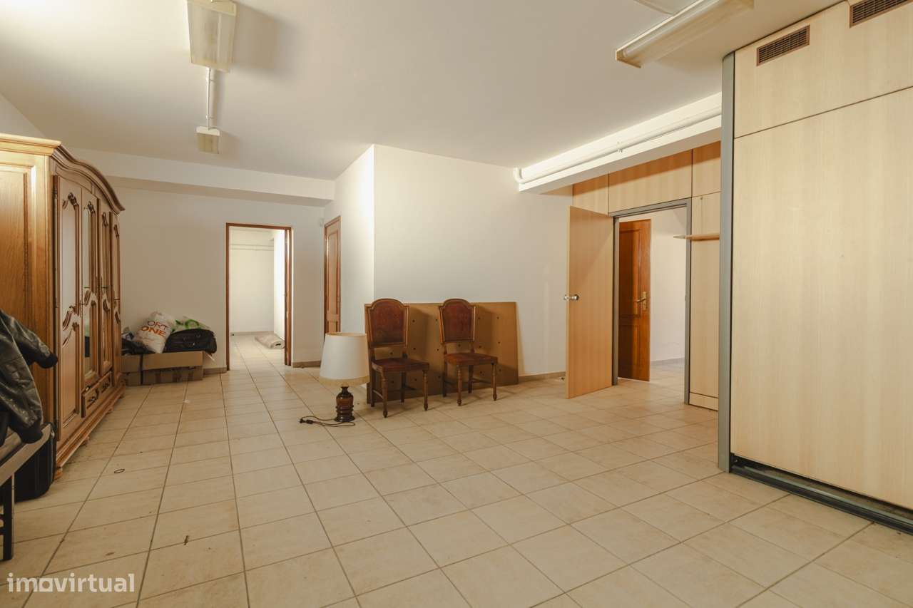 Moradia Isolada T4 / Casal de Matos / Leiria-34