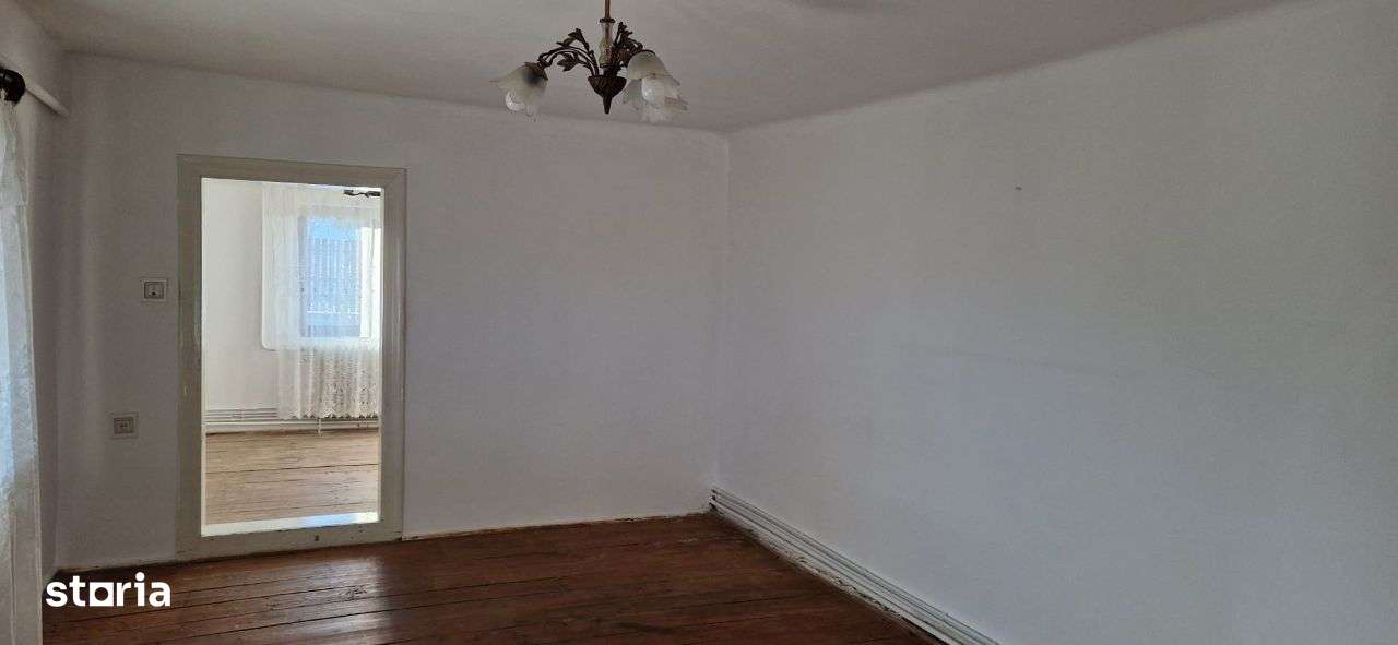 Vand casa 3 camere Falticeni - Imagine principală: 5/8