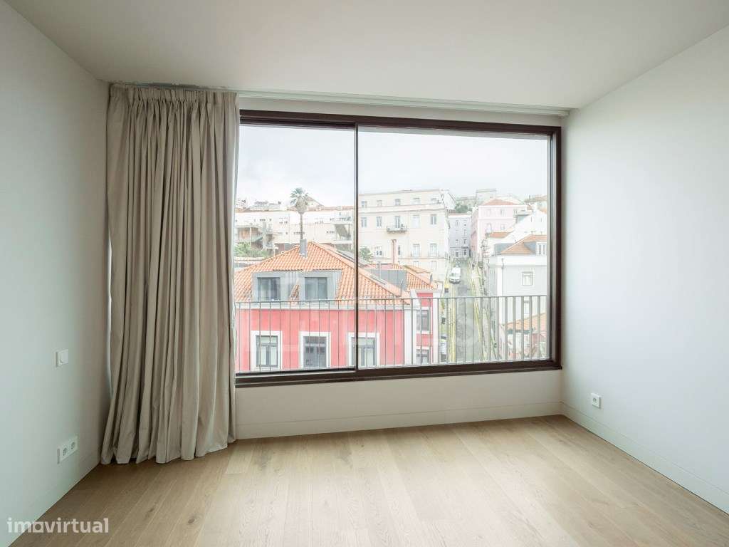 Apartamento T2 em novo empreendimento junto à Avenida da Liberdade-10