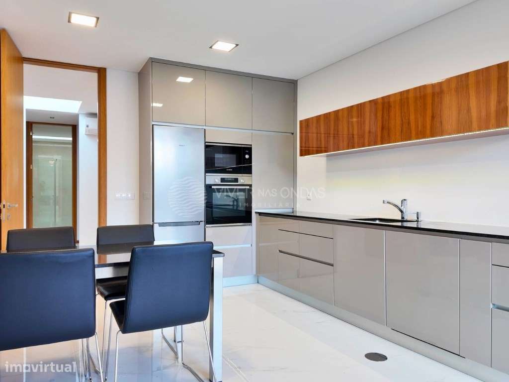 Luxuosa Moradia com 548 m2 - Premium com Piscina - 25 minutos do PORTO-6