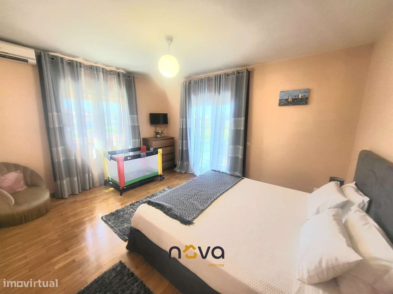 Moradia T4 com piscina | NOVA Imobiliária - Grande imagem: 5/34