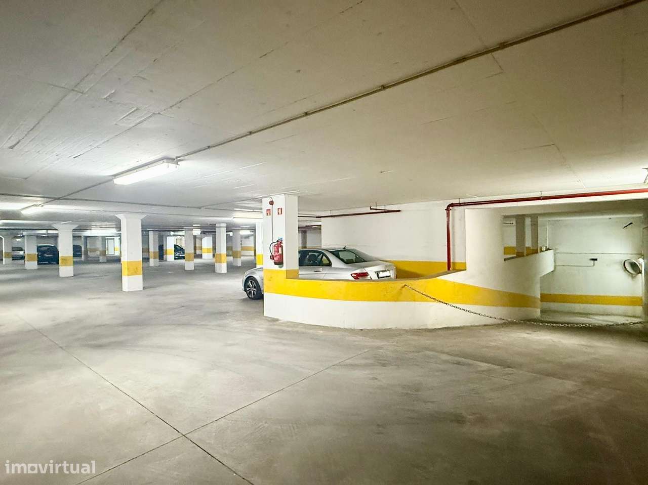 Garagem p/ 100 Carros - Centro do Barreiro - Grande imagem: 2/6