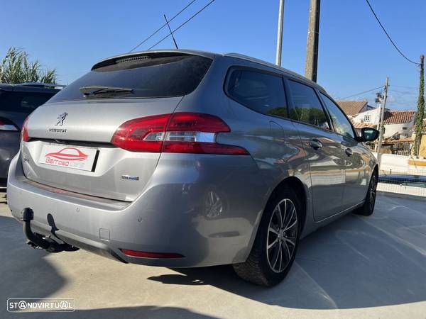 Peugeot 308 SW - 8