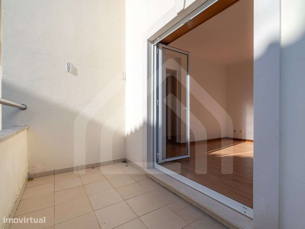 Apartamento T2 com sótão | Ceira-17