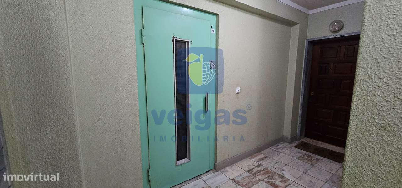 Apartamento T2 transf. em T3 Tapada das Mercês-20