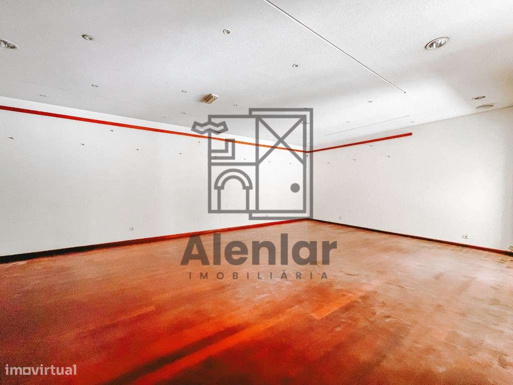 Loja para Arrendamento em Alenquer - Grande imagem: 4/12