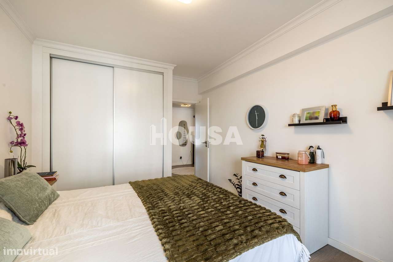 Apartamento T3 com Sótão, Garagem e Terraço – Nova Leiria-32