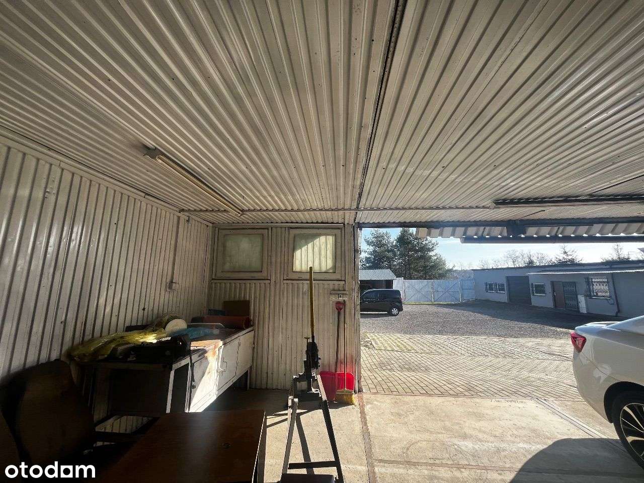 Kompleks budynków przemysłowo-magazynowych+biura-5