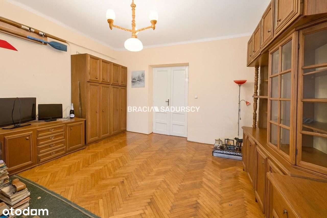 Klimatyczne mieszkanie 80m2 przy Wawelu-3